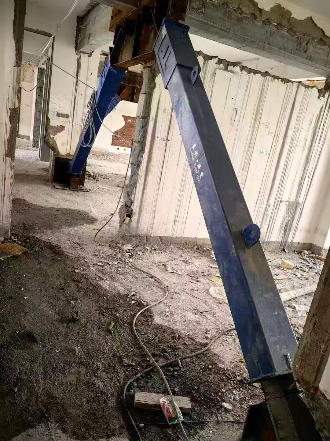衡水柱子粘钢加固施工工艺